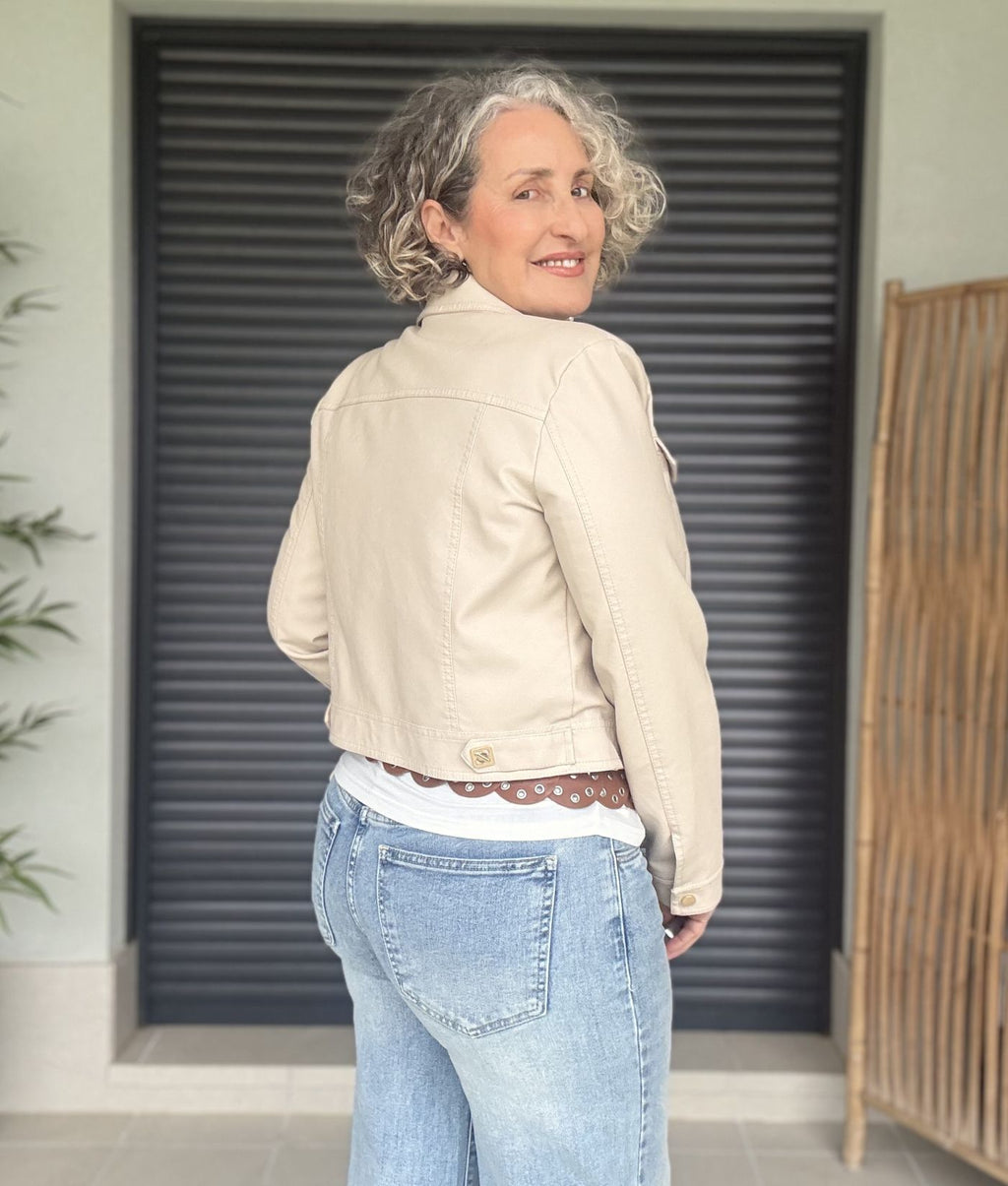 Giacca in similpelle beige
