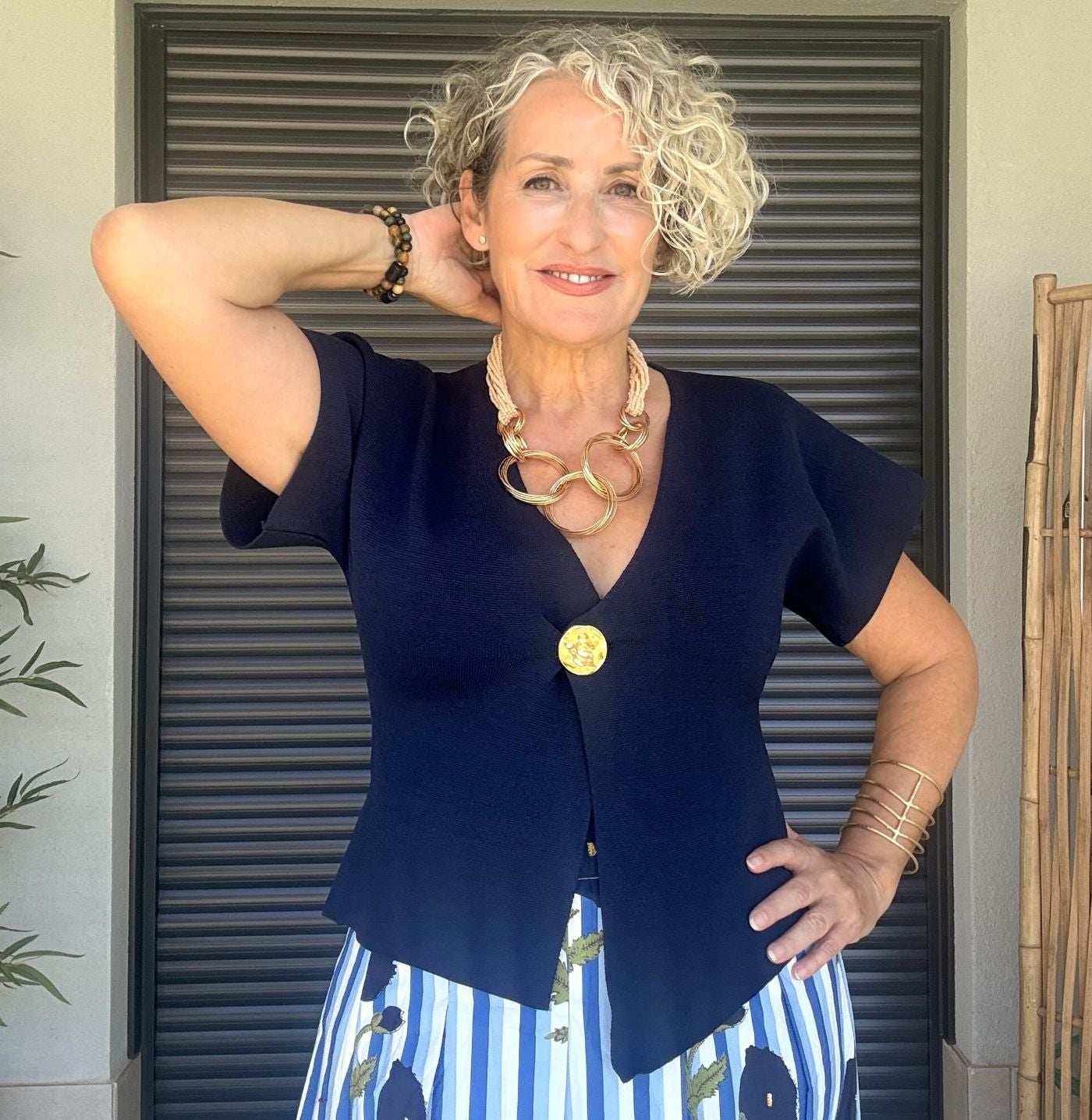 Chaqueta Azul Marino Botón Dorado