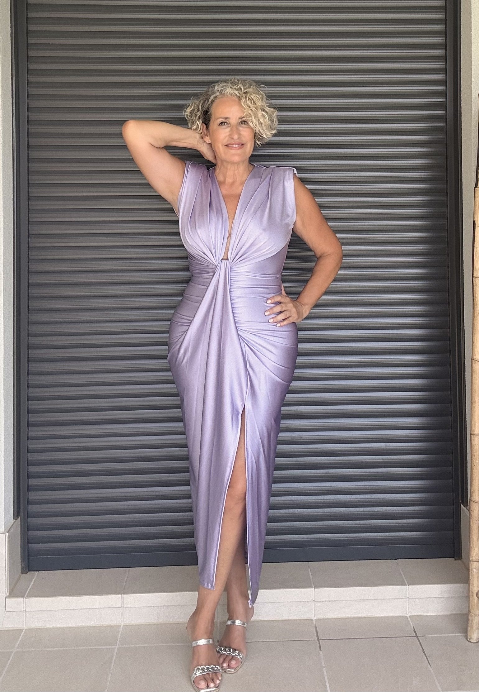 Abito Diva Malva con Spacco Anteriore