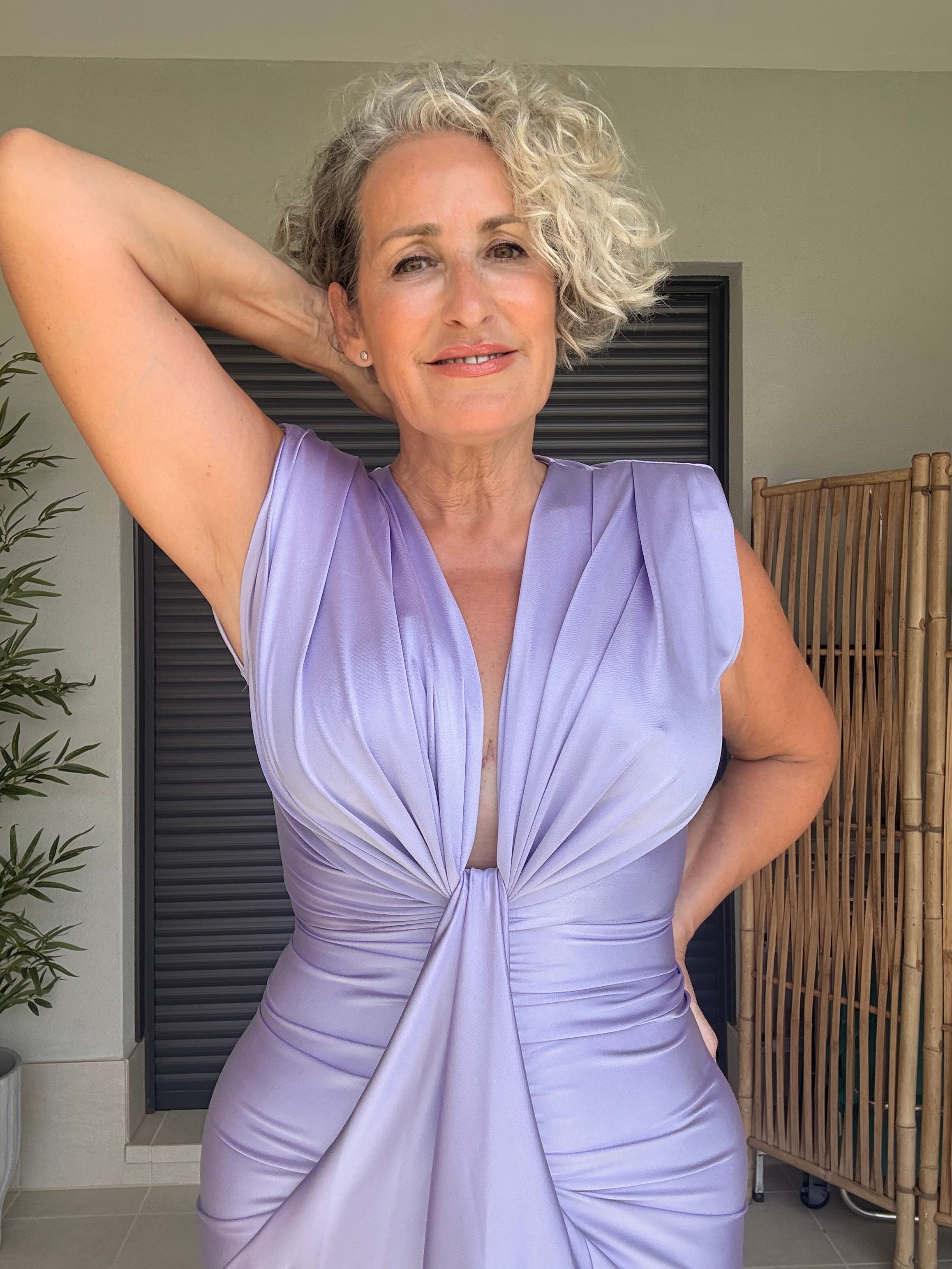 Abito Diva Malva con Spacco Anteriore