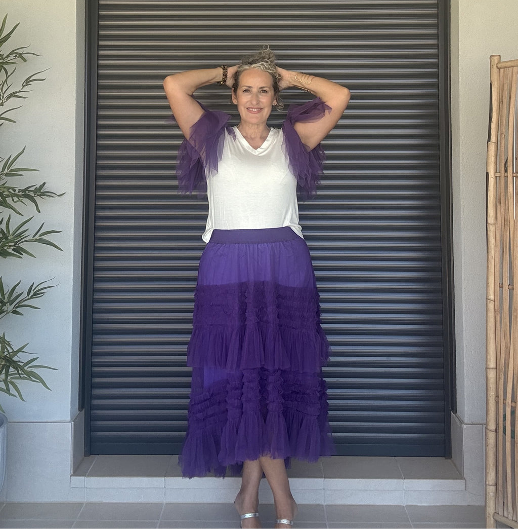 Gonna in Tulle Viola con Volant, Taglio Asimmetrico e Vita Elasticizzata