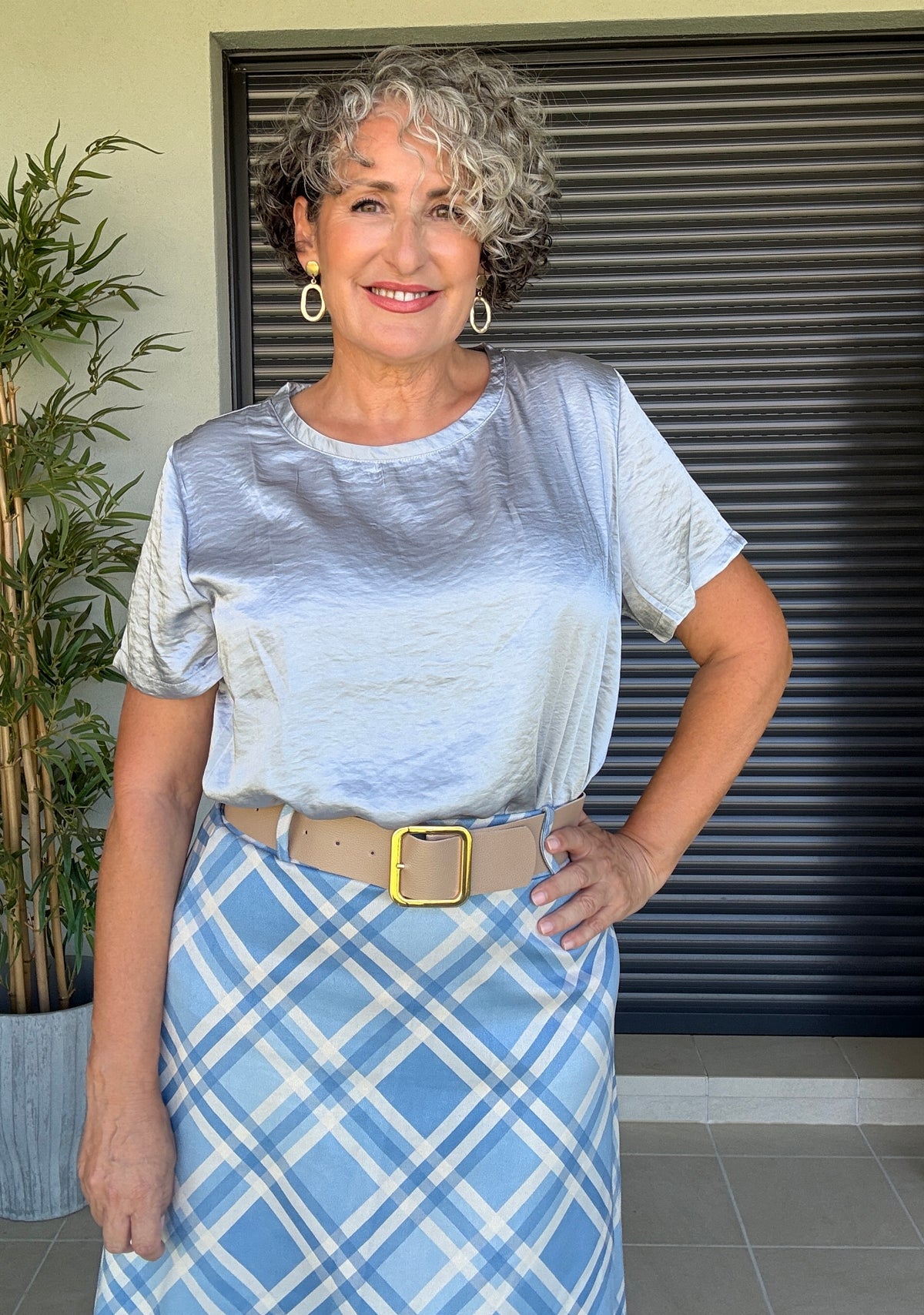 Blusa Satinada Gris Plata