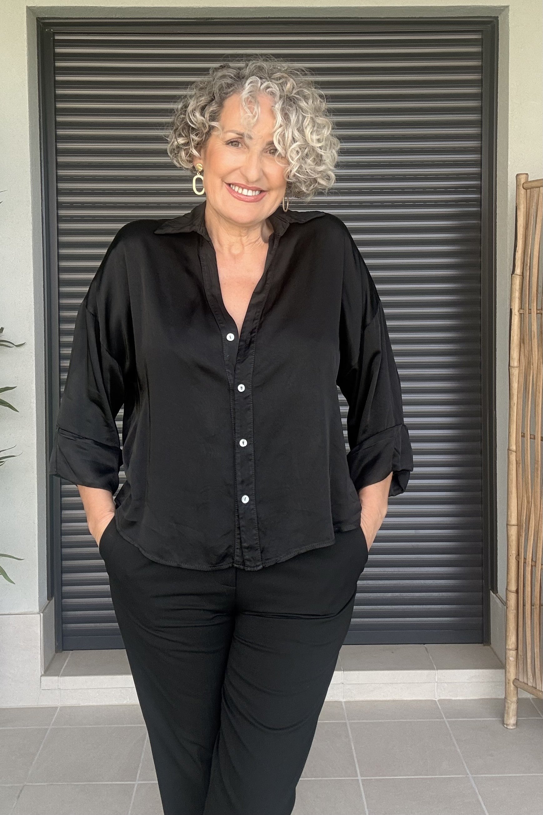 Camisa Satinada Negra