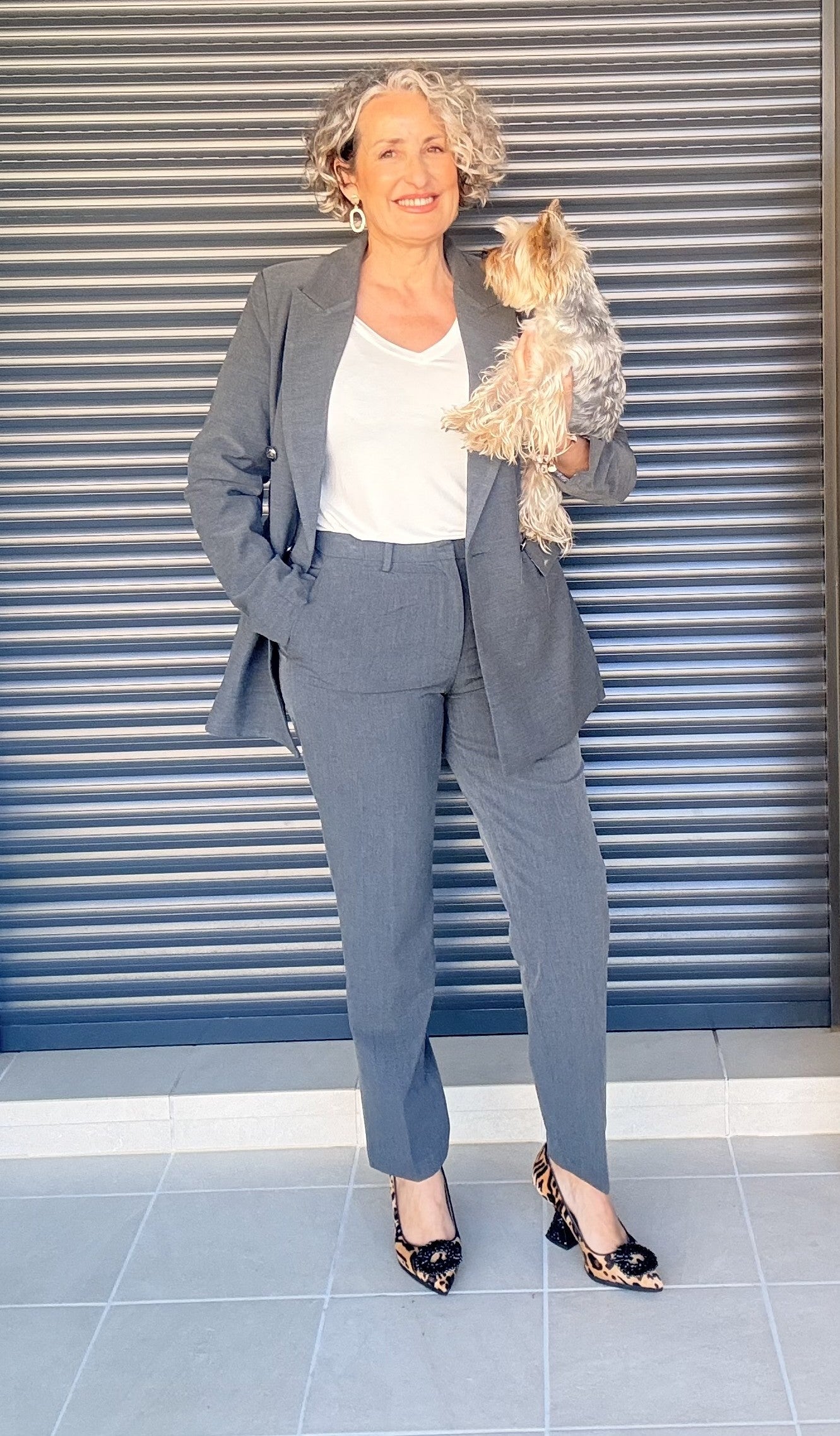 Chaqueta Cruzada Gris Botones Plateados