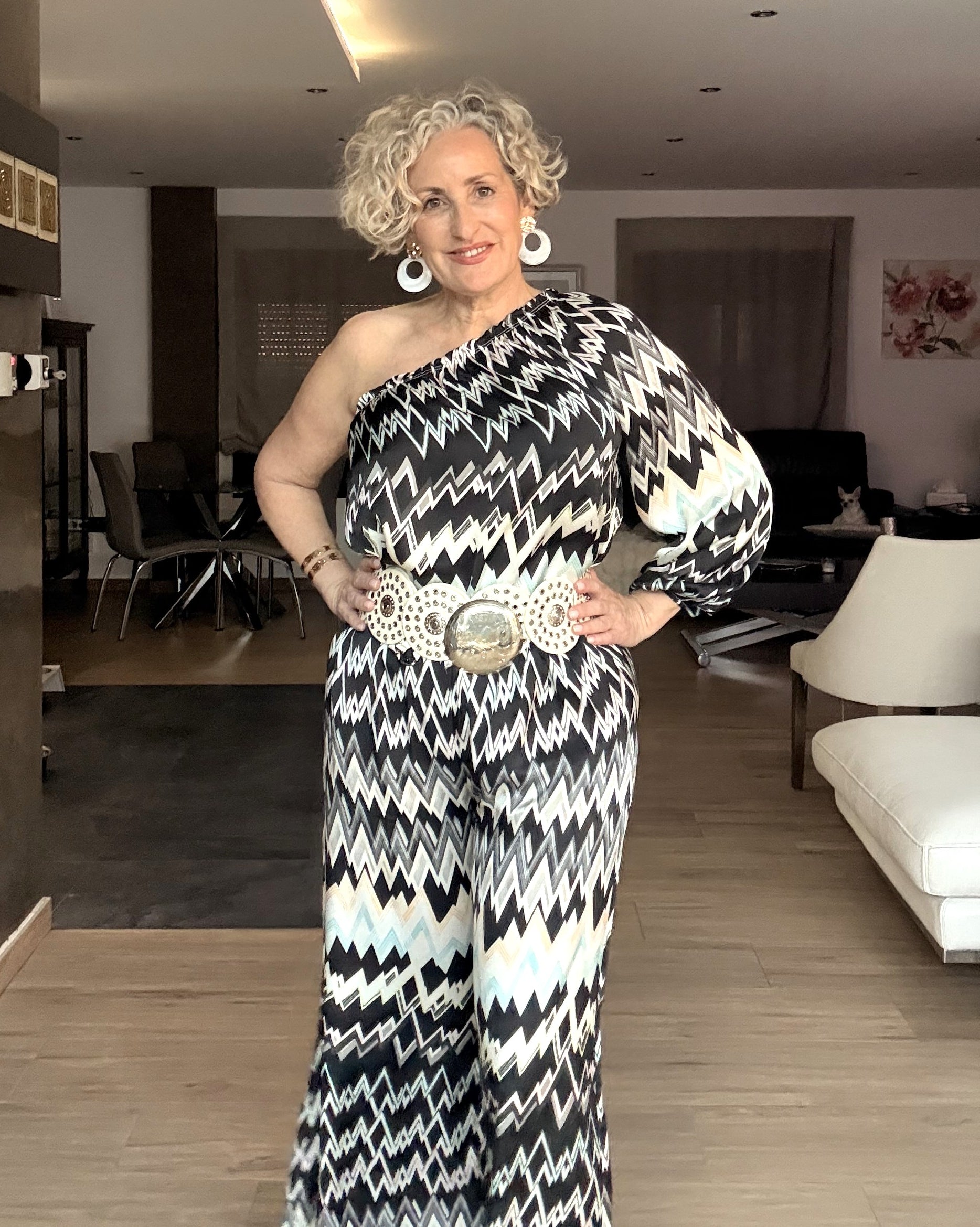 Conjunto Satén Zigzag Negro Blusa Asimétrica Un Hombro y Pantalón Palazzo