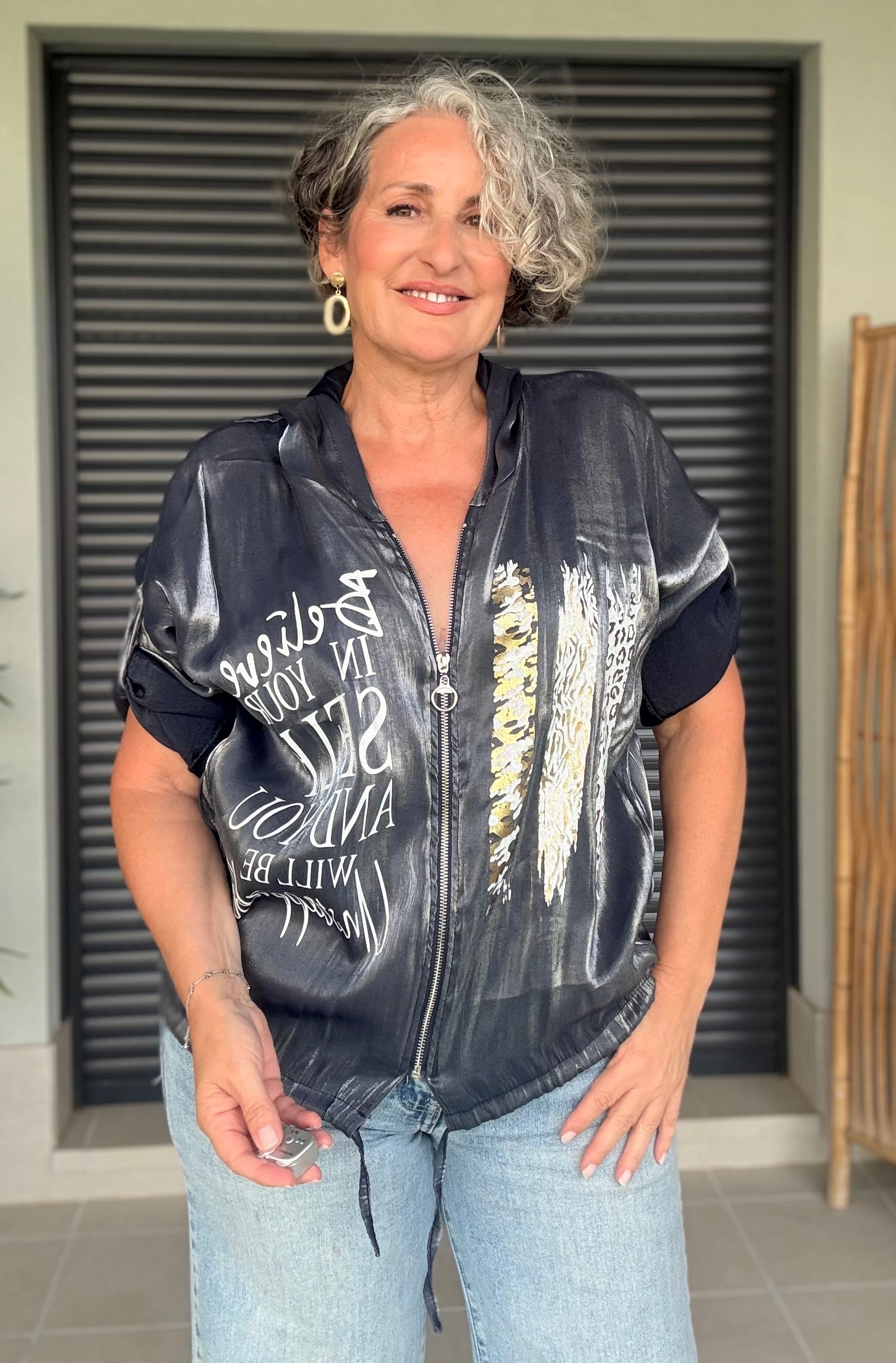Cazadora Bomber Satinada Gris con Capucha
