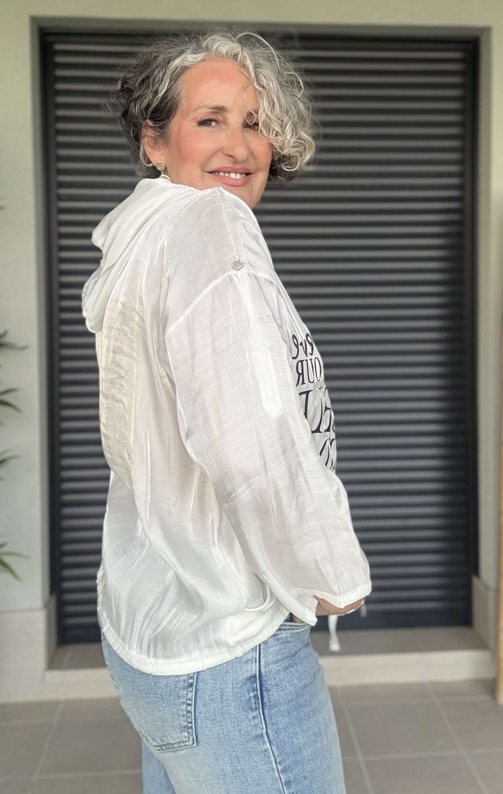 Cazadora Bomber Satinada Blanca con Capucha