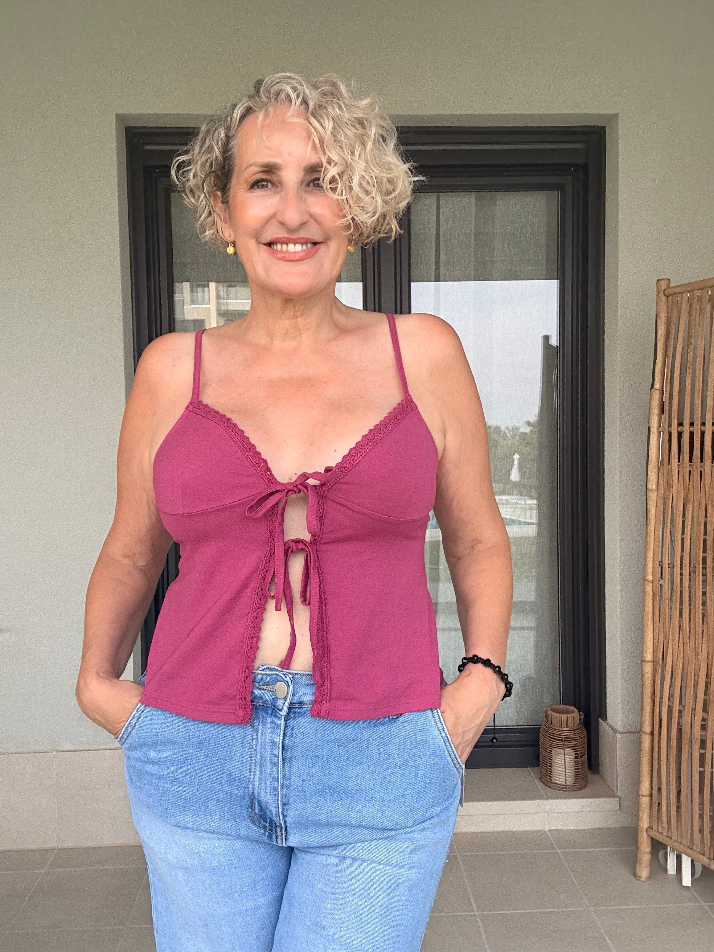 Top Crop de Tirantes con Lazada Frontal