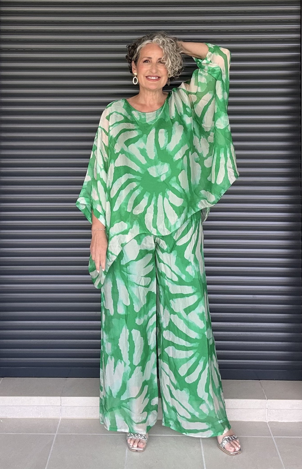 Completo Due Pezzi Verde Fantasia Pantalone e Blusone