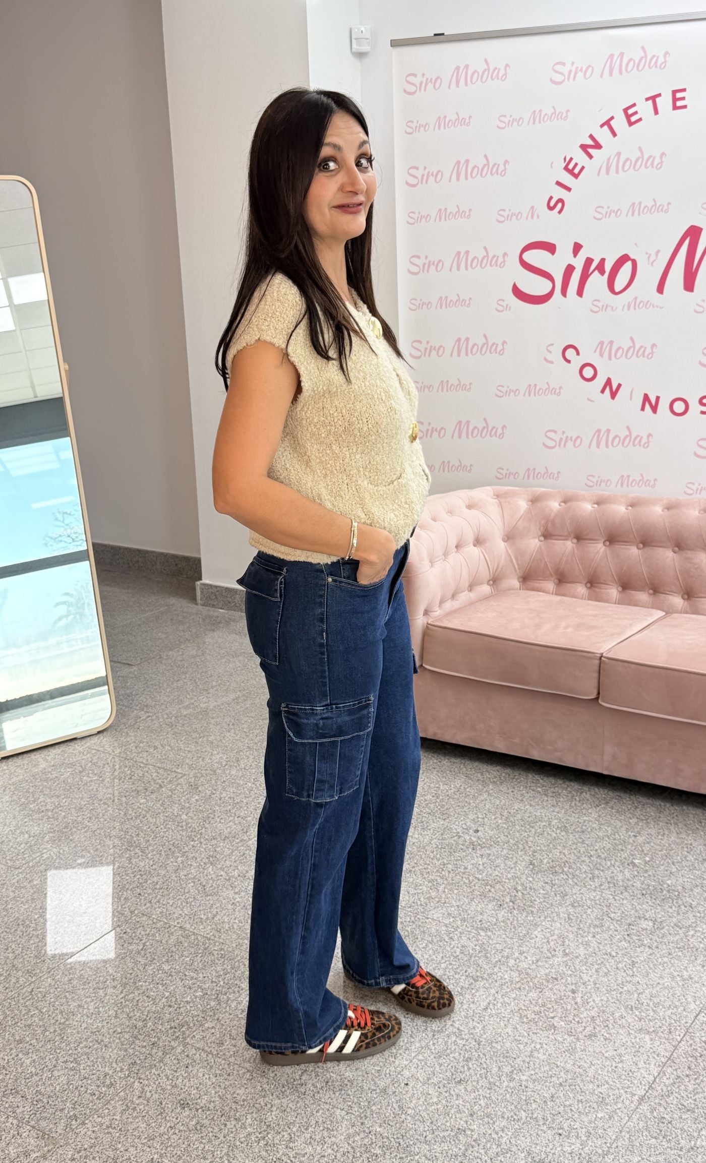 Pantalon cargo en jean taille haute avec ceinture et poches Velcro