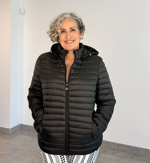 Abrigo Plumas Negro con Capucha Desmontable