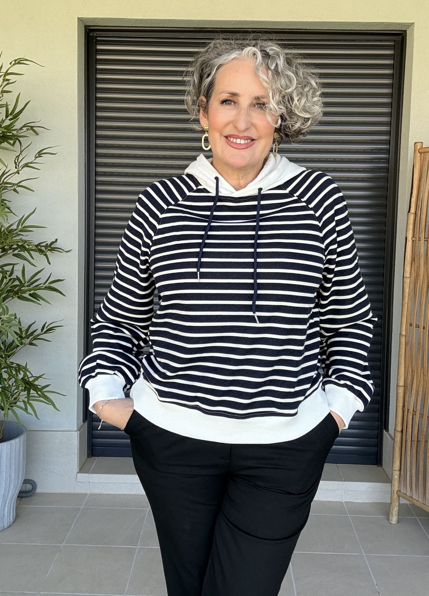 Sudadera Marinera a Rayas Azul Marino y Blanco con Capucha