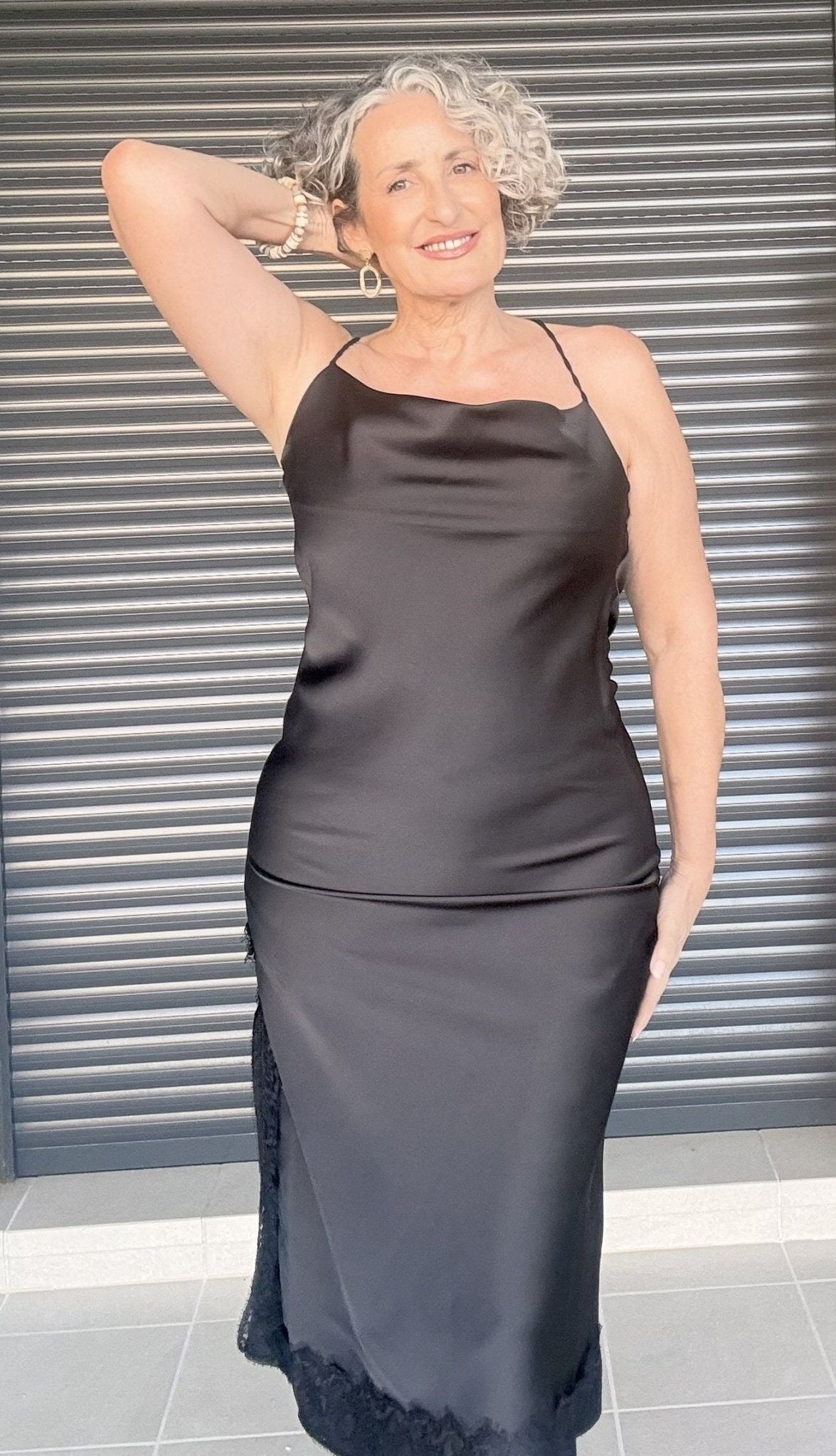 Vestido Lencero Negro Elegante - Siro Modas