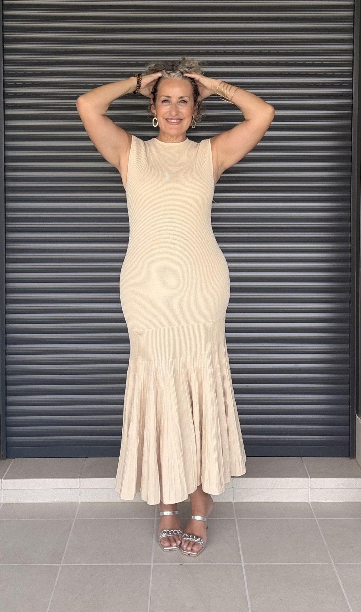 Vestido Sevilla Beige - Siro Modas