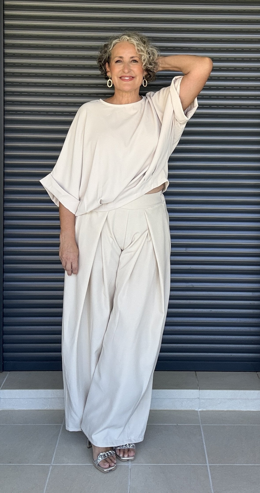 Blusa Oversize Crema con Pinzas