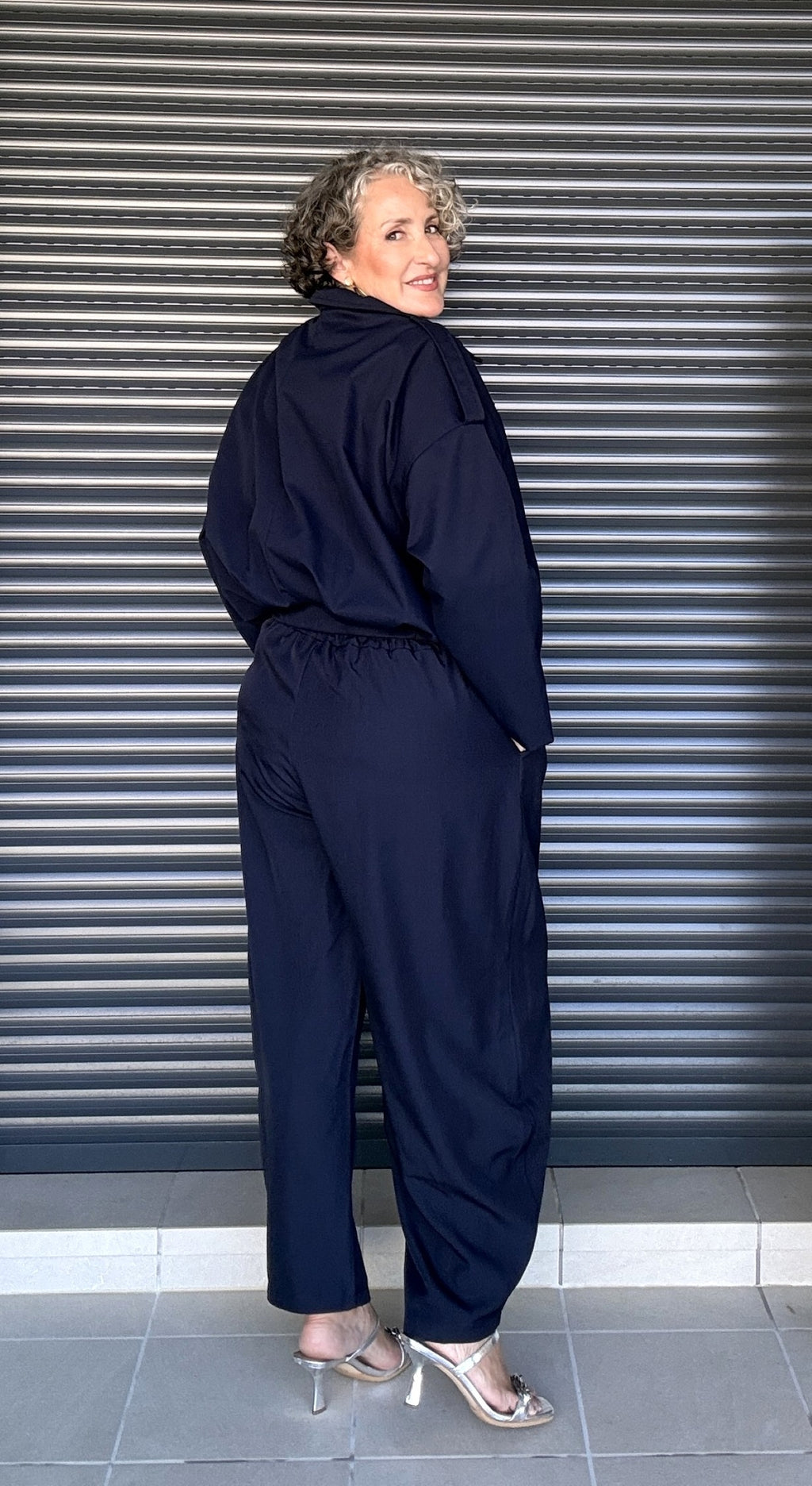Pantalón Globo Azul Marino con Cinturón