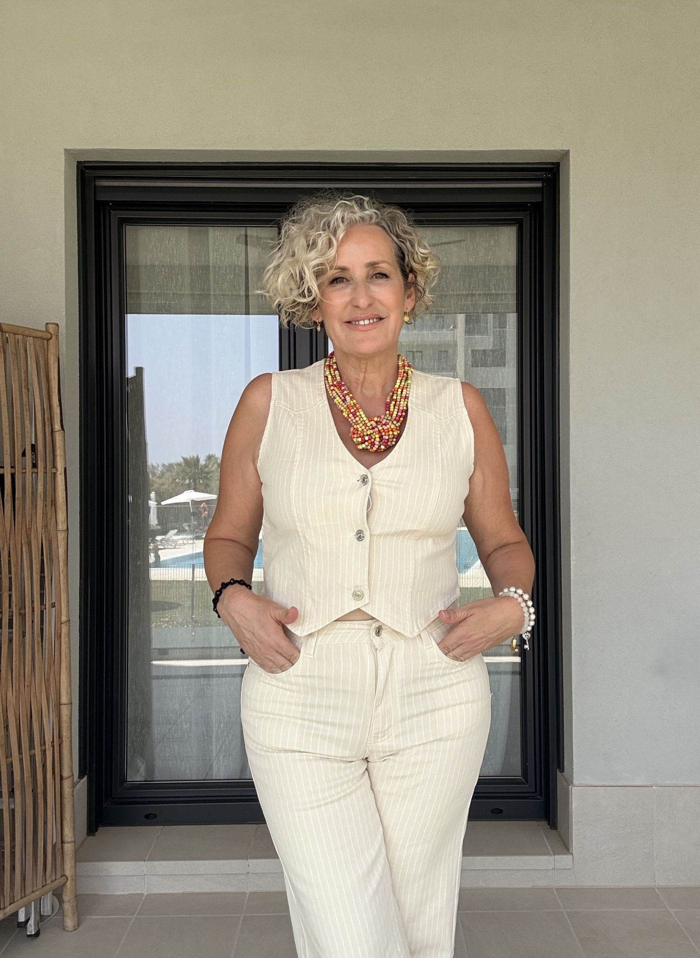 Chalequillo Denim Mil Rayas Beige con Botones Vaquero