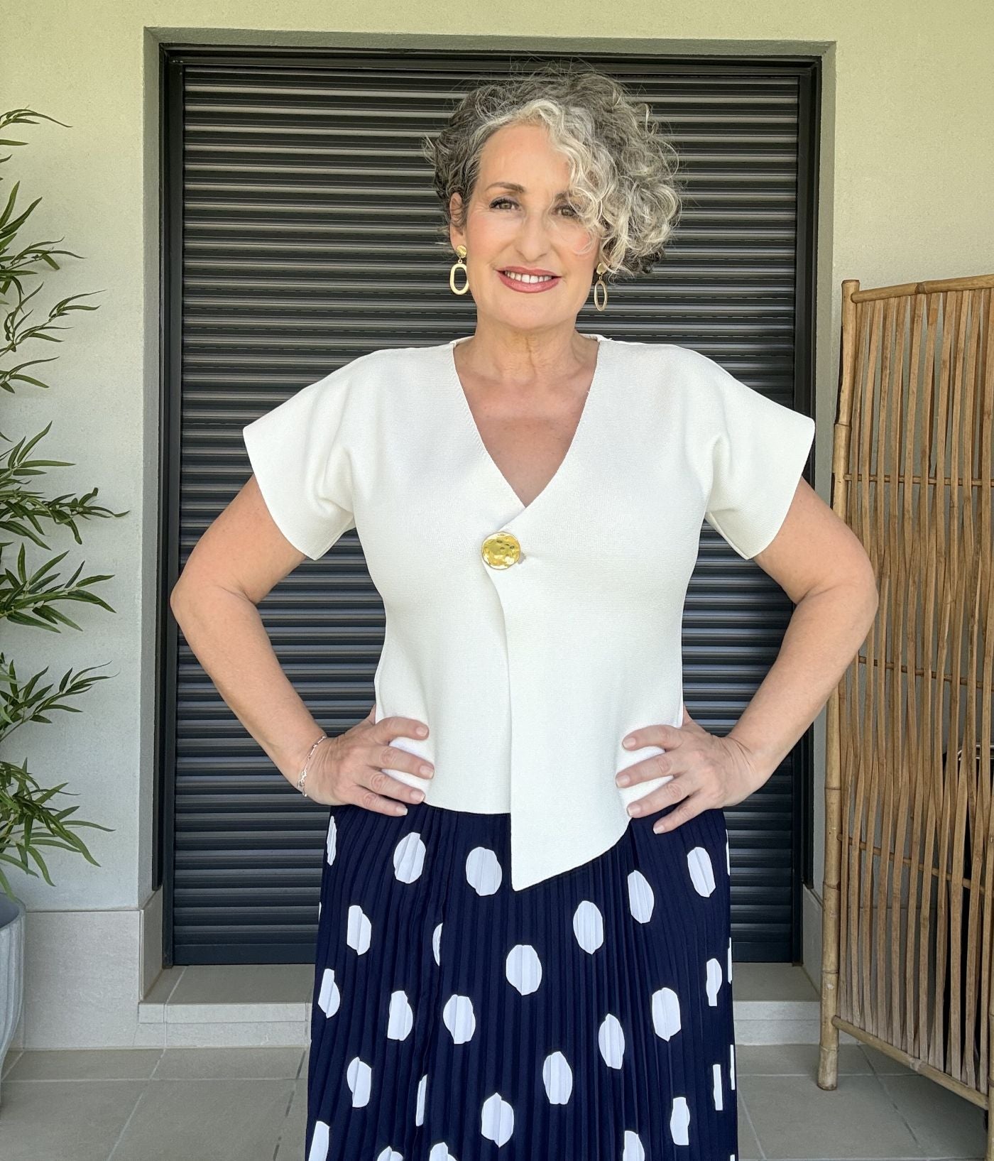 Chaqueta Blanca Botón Dorado