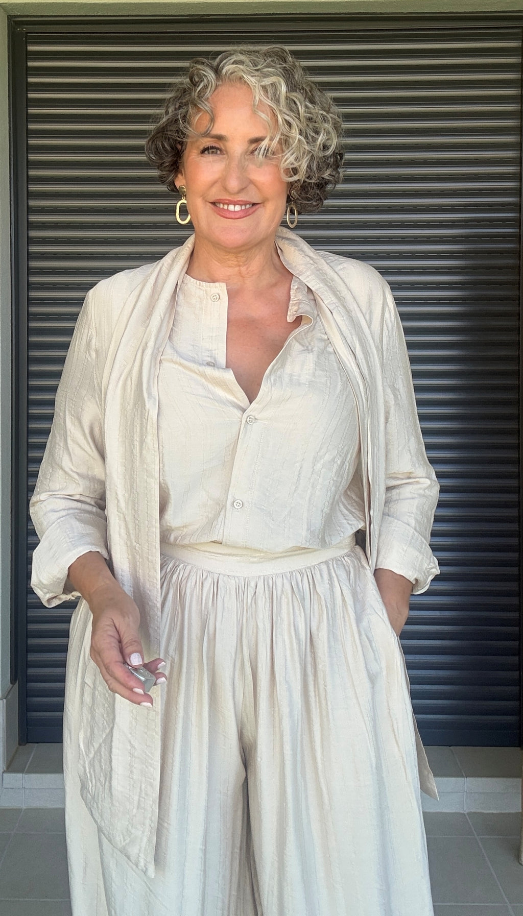 Blusa Beige con Lazo Multiposición