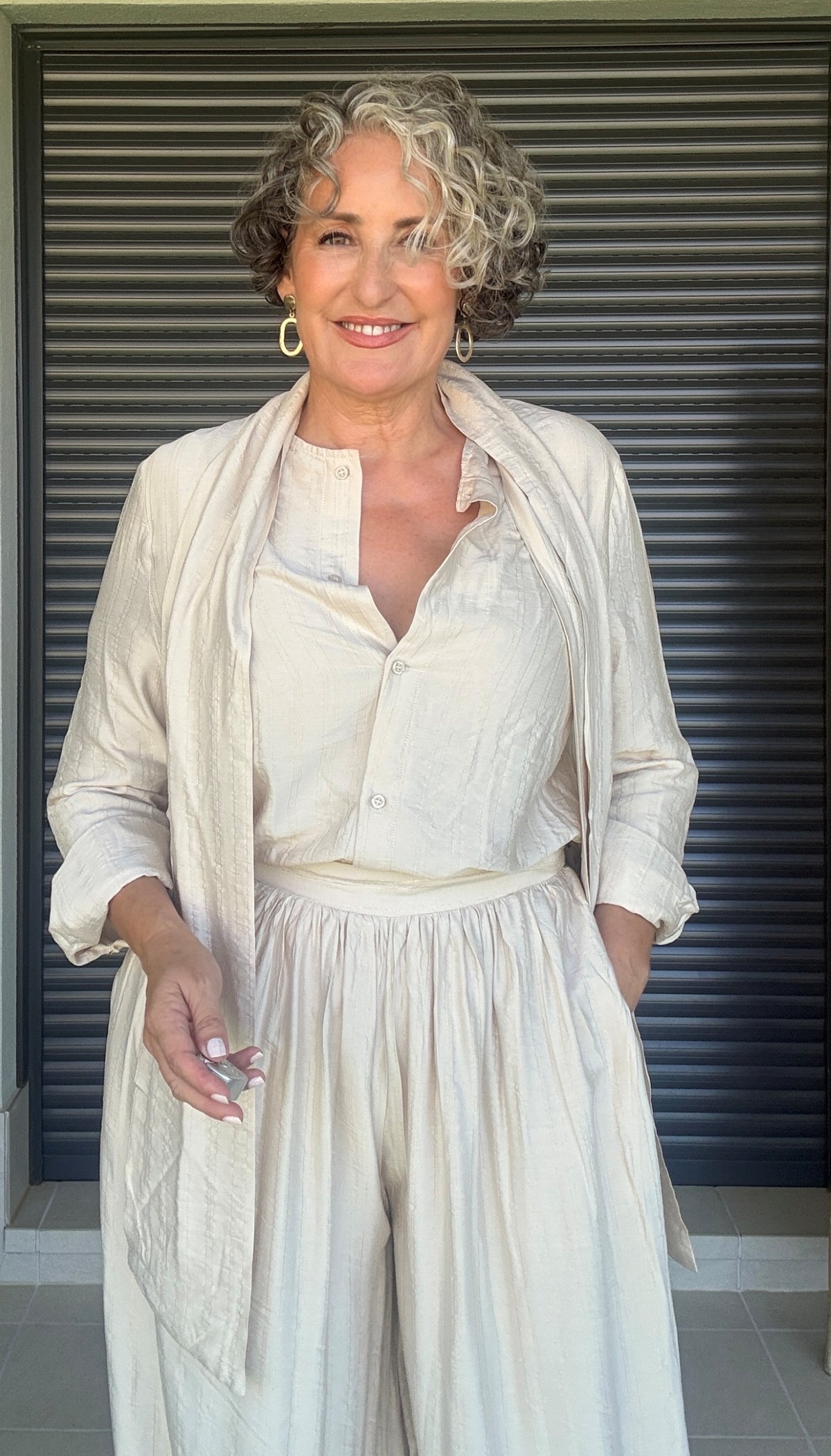 Blusa Beige con Lazo Multiposición