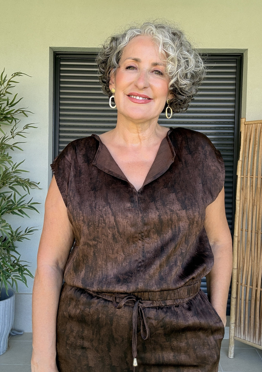Blusa Satinada Chocolate