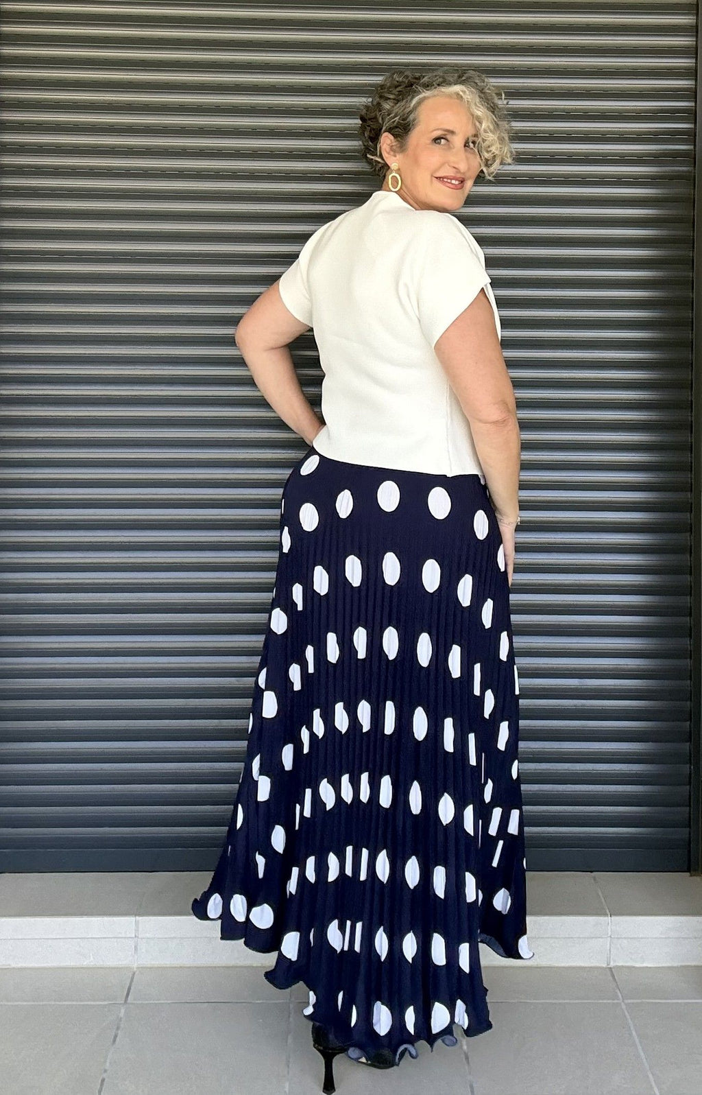 Falda Azul Marino Lunares Blancos Plisada