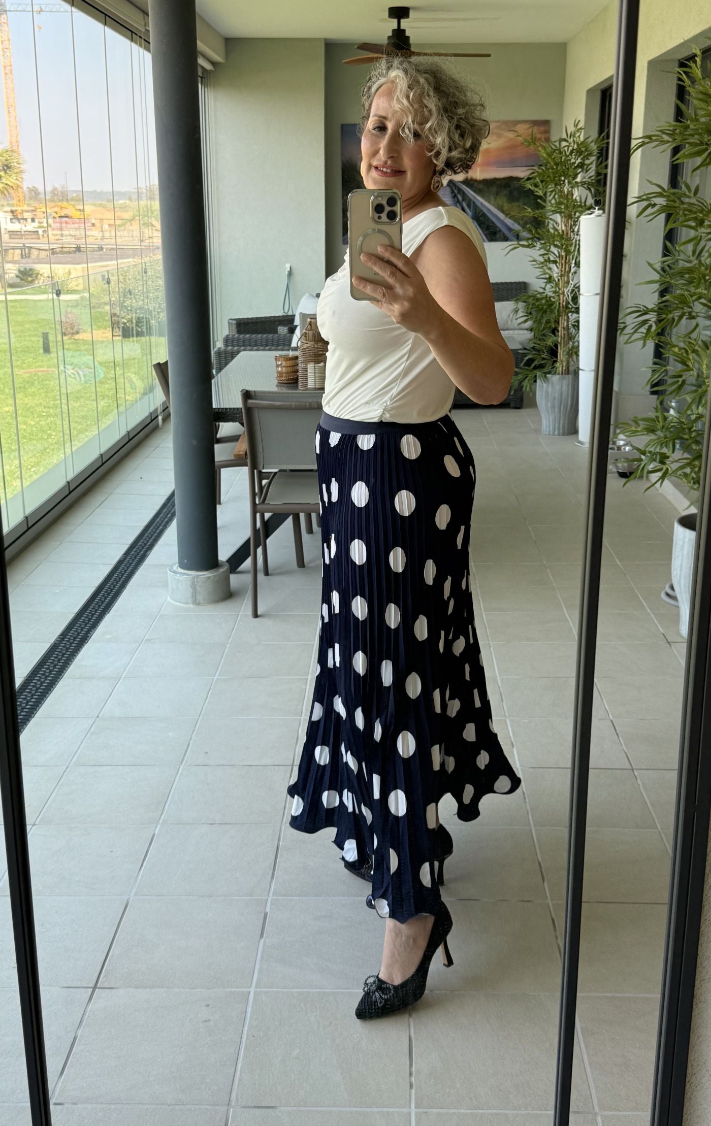 Falda Azul Marino Lunares Blancos Plisada