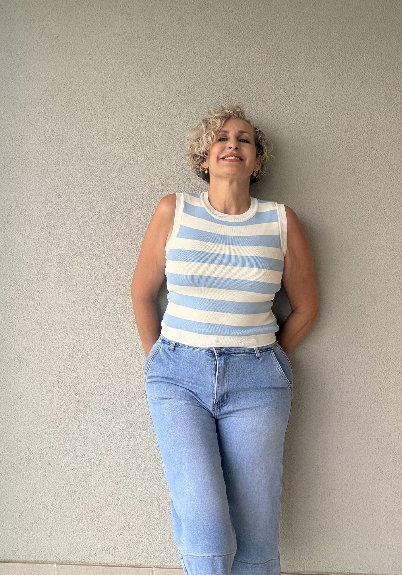 Bermuda denim azul con bolsillos