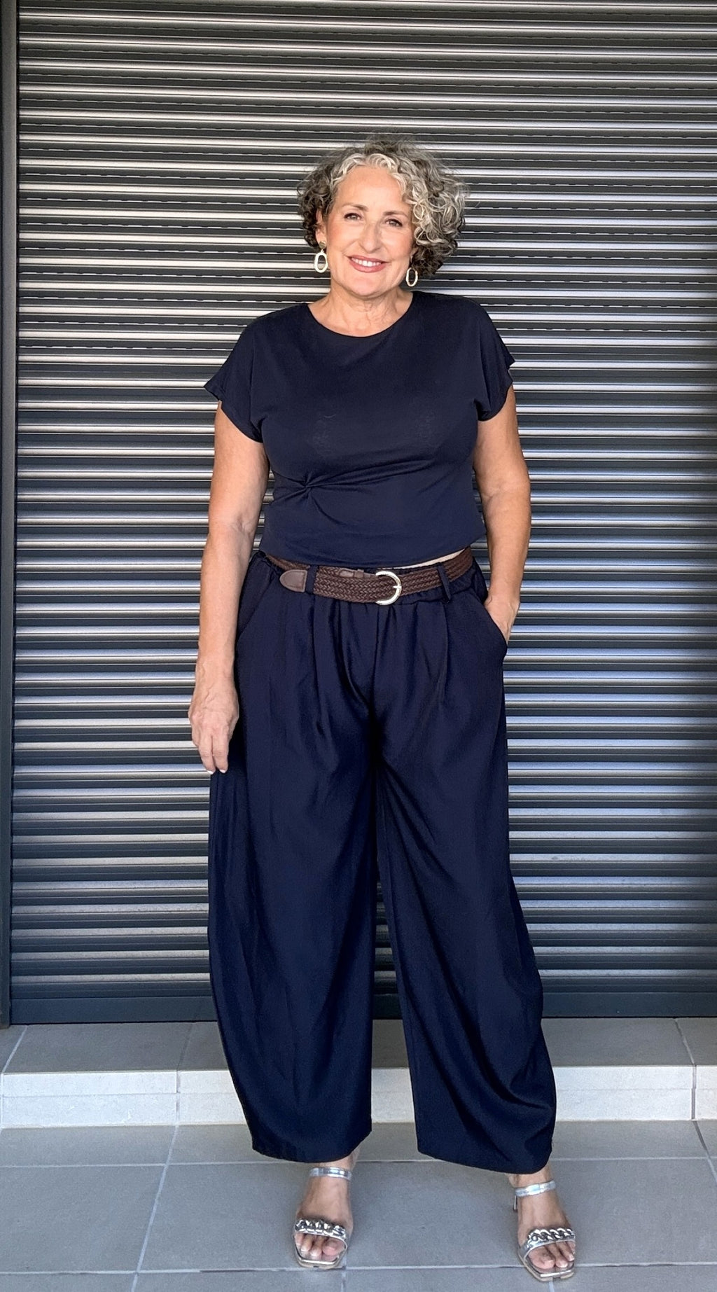 Pantalón Globo Azul Marino con Cinturón