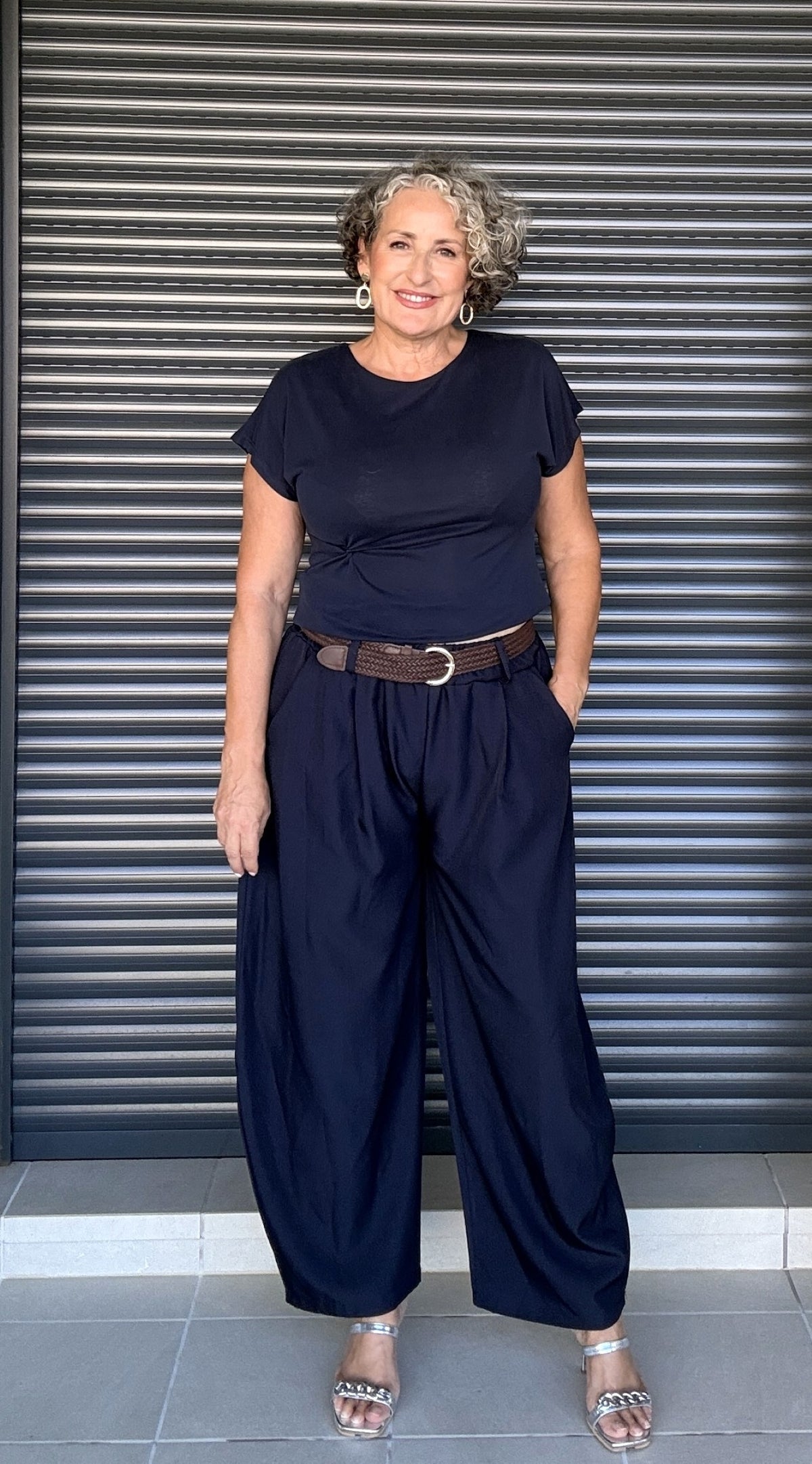 Pantalón Globo Azul Marino con Cinturón