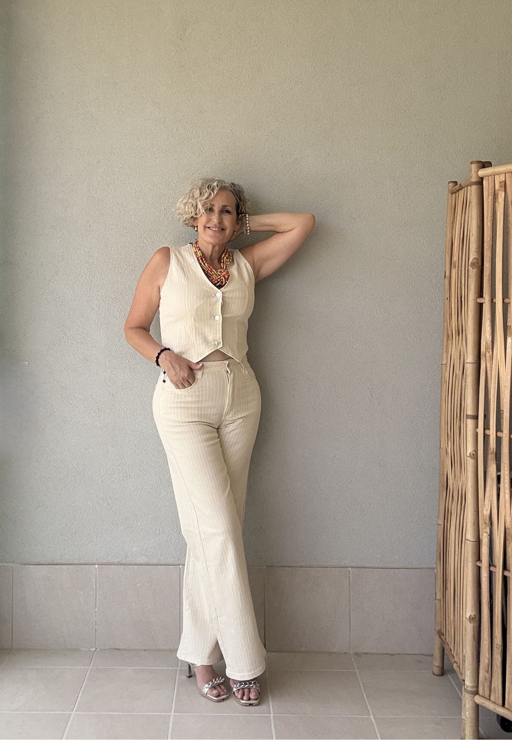 Jeans Beige Mil Rayas Tiro Alto Pierna Recta