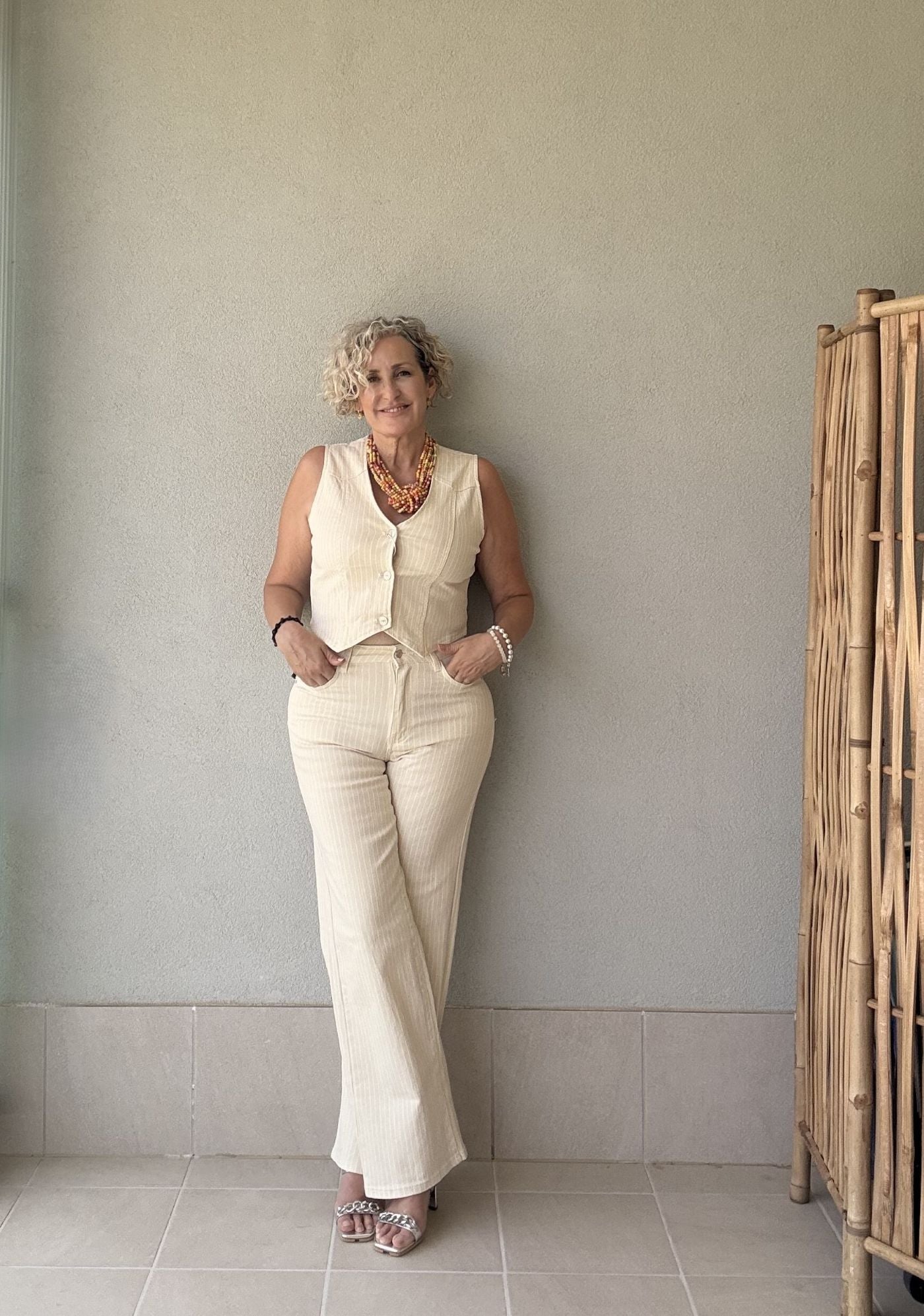 Jeans Beige Mil Rayas Tiro Alto Pierna Recta
