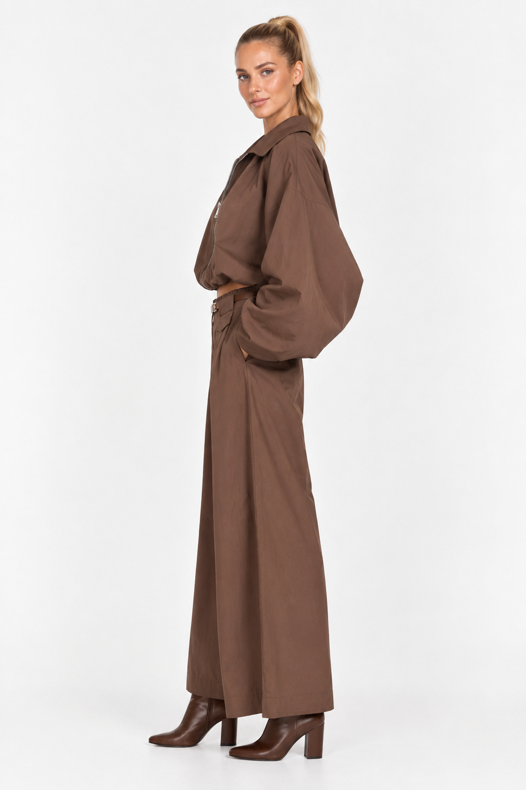 Pantalón Gabardina Tiro Alto Marrón