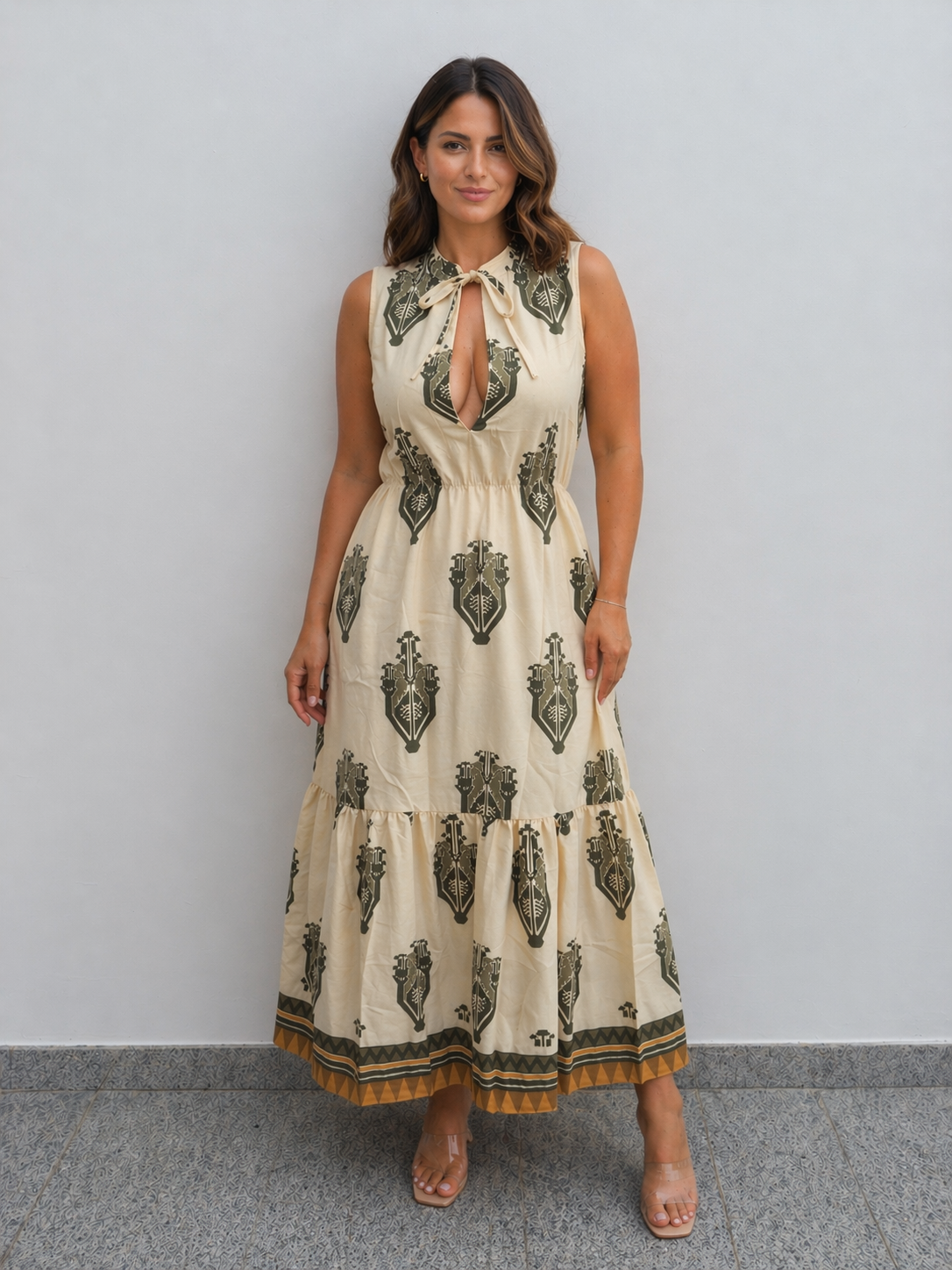 Robe longue imprimé ethnique avec nœud et décolleté goutte d'eau
