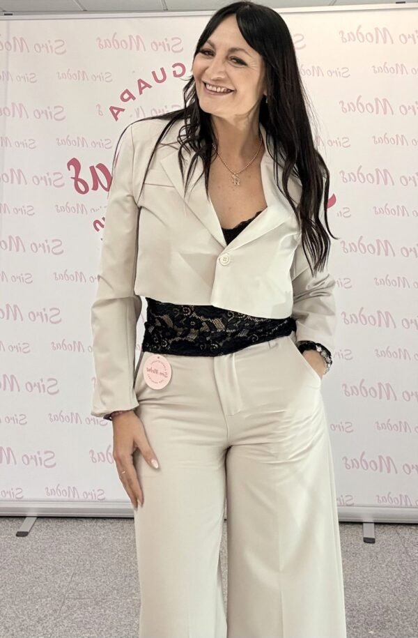 Traje Alexia Beige