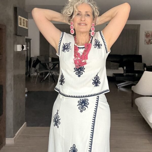 Conjunto boho blanco y azul. Conjunto boho blanco y azul.