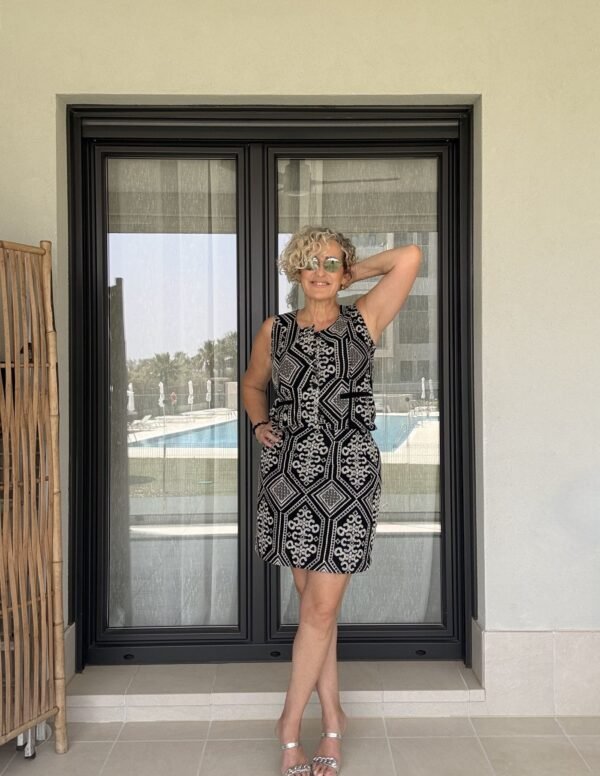 Conjunto Negro Jaima