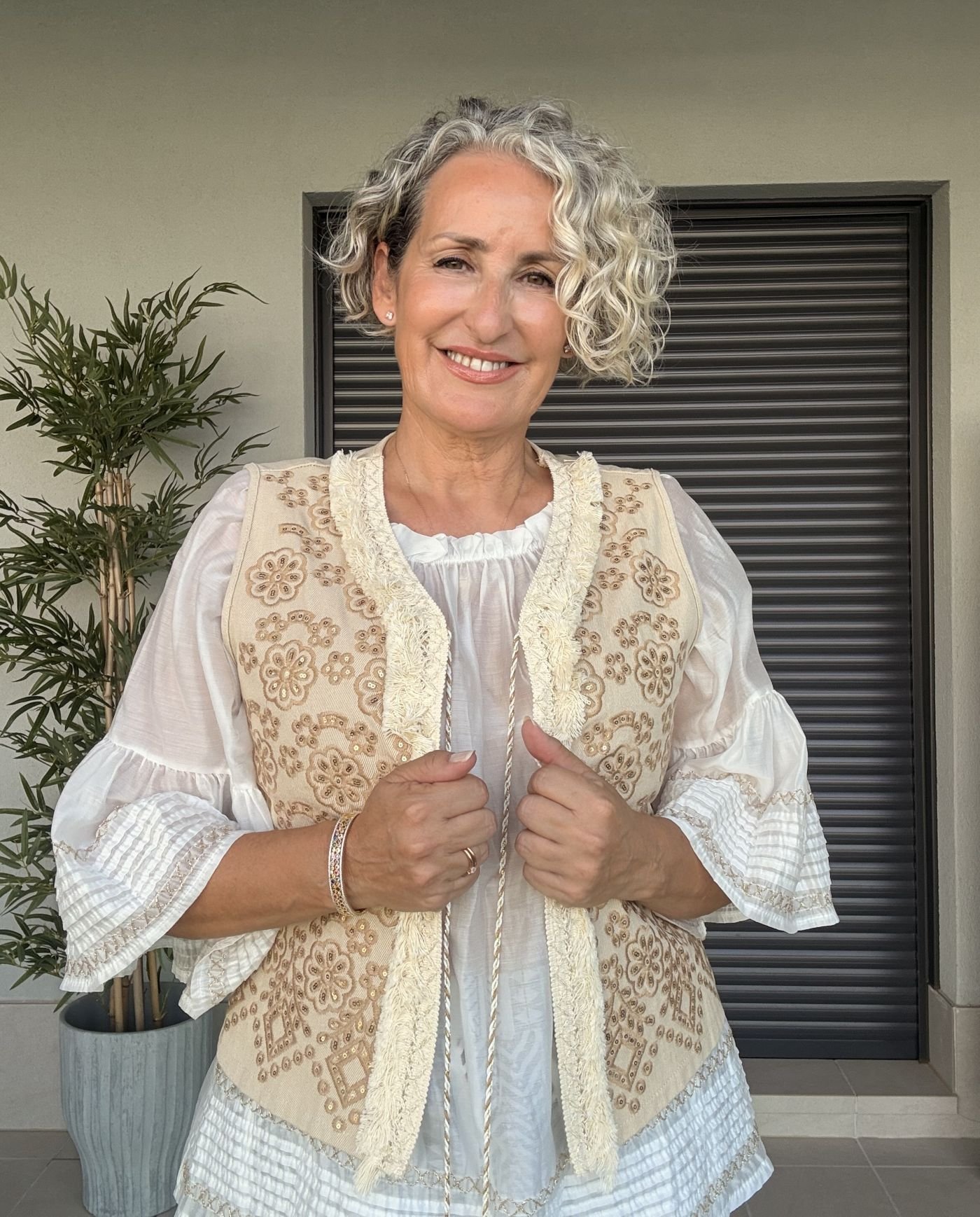 Chalequillo Camel Bordado