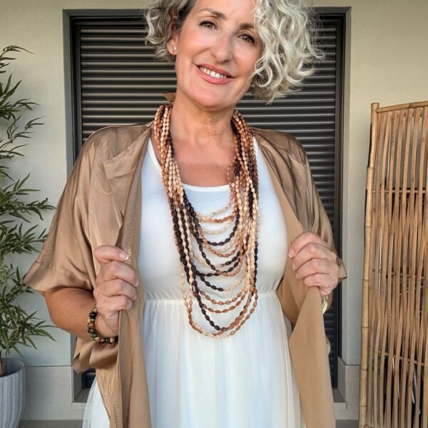 Camisa Camel satinada multiposicion Camisa Camel satinada multiposicion