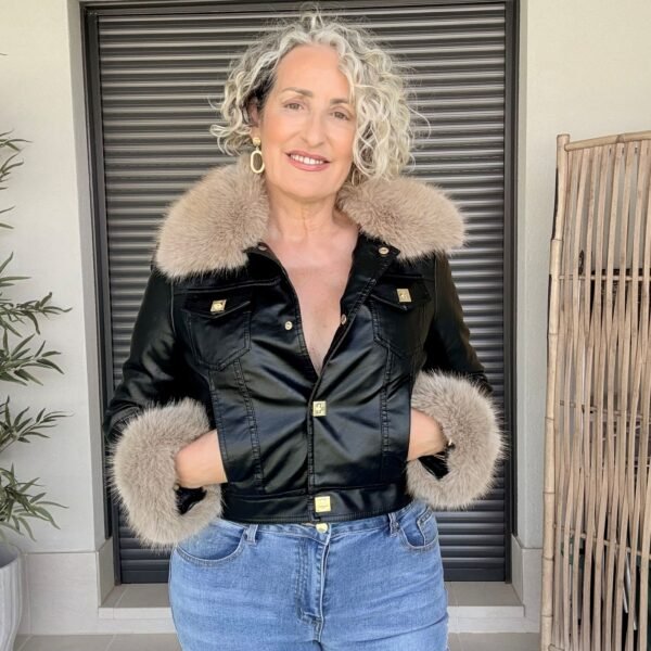 Chaqueta negra bella desmontable