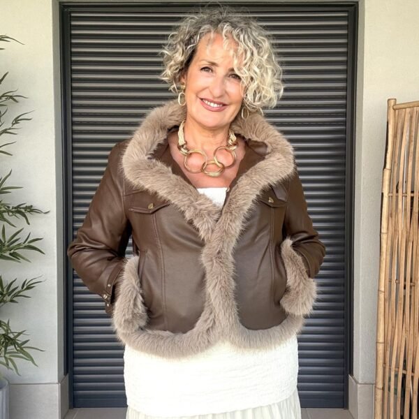 Chaqueta ideal piel marrón