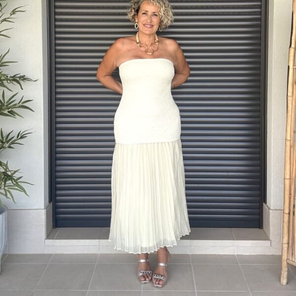 Vestido beige combinado plisado Vestido beige combinado plisado