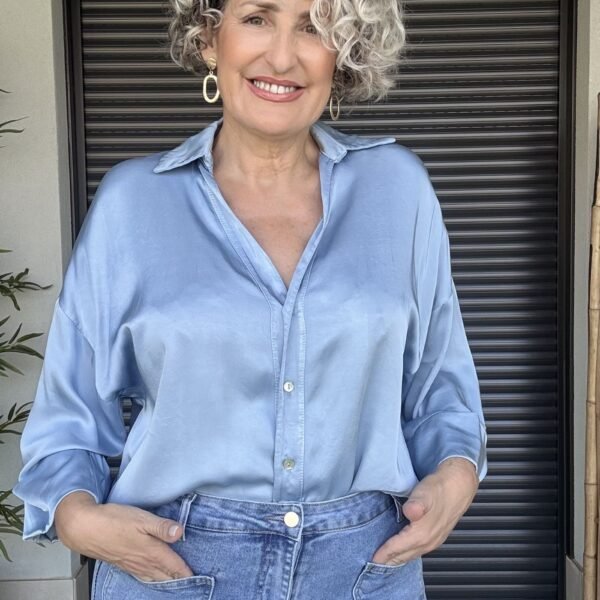 Blusa Celeste Satén