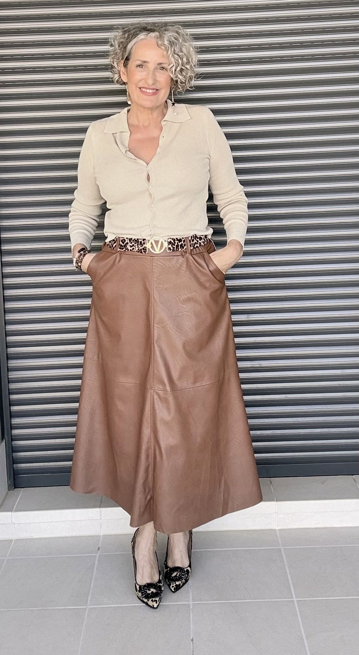 Falda Marrón Capa polipiel