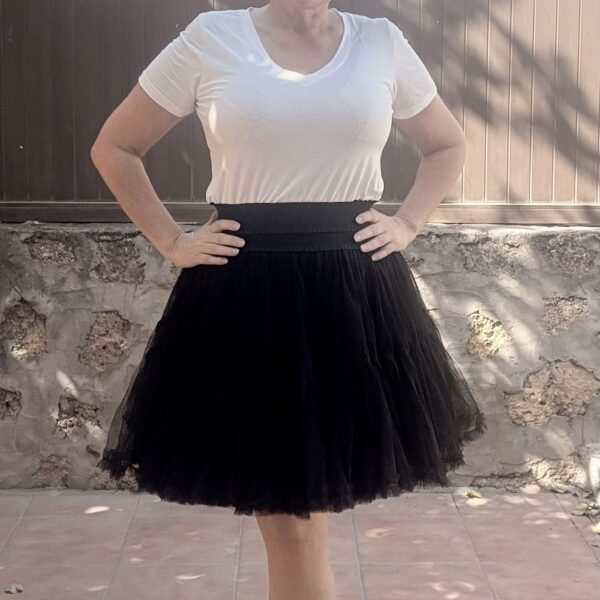 Falda Tul Negra Corta