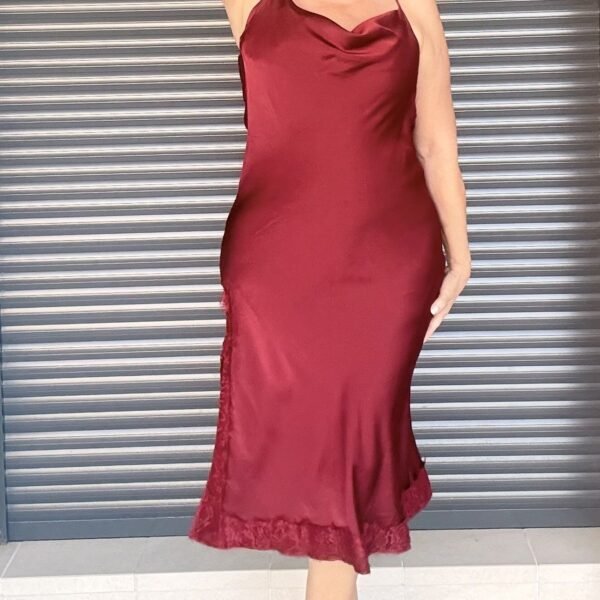 Vestido Burdeos Lencero Encaje